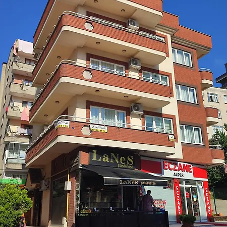 Central Apartment *